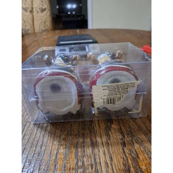 Holiday Time Moose Christmas Holiday Salt and Pepper Shakers  Ceramic - Picture 7 of 7